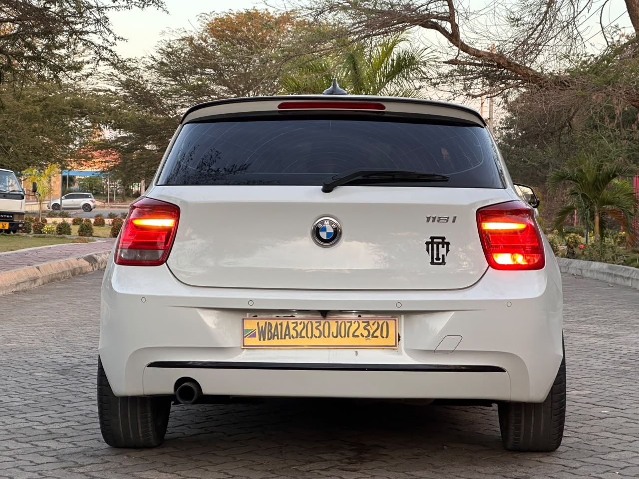 BMW 1 SERIES thumbnail 9